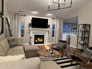 Luxurious Grand Park Family Home with Game Room and XBox - 0