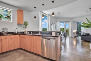 3 bedroom Corner Suite - 6