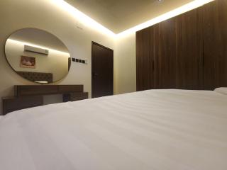 Spacious 2BR Family Stay with Kitchen - Al Munsiyah - 3
