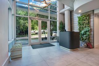 Lake Eola Corner 3 BDRM Suite - 1