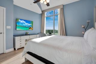 2 Bdrm Penthouse with Billiards - 6