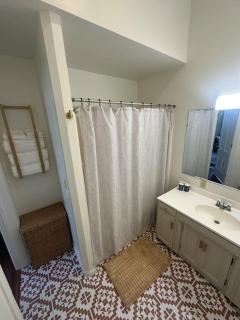 Boutique One Bedroom Apartment - 6
