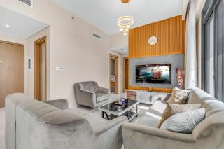 Spacious 2B, Newly Furnished, Long Term Deal - 2