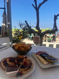 Vila Reni Apartament - Golem - 9