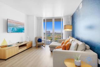Stylish 2BR High-Rise Retreat w Ocean Views - 9