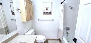 Paddleboards, Air Hockey, Grill, Fire Pit, WD, Brkfst, Sleeps 10, upper - 3