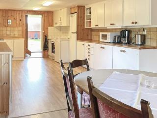 8 person holiday home in VALDEMARSVIK - 4