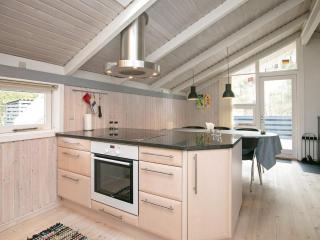 8 person holiday home in Ålbæk-By Traum - 2