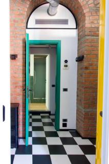 Bocconi Color Apartment - 9