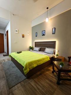 Modern Studio In City Hub - 3