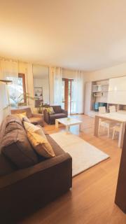 Como Lake Panoramic Spacious Apartment - 8
