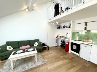 Cocon coloré en plein centre - 9