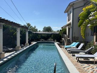 Très Bel Appartement de 120m2 Spacieux et lumineux dans villa avec piscine - Antibes - 4