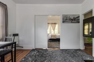 3 Berkeley - 1 Bedroom Apartment, with Laundry - 7