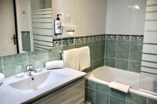 Best Western Hotel Ile de France - Château-Thierry - 3