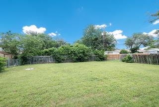 BL, Lackland- BMT- Seaworld- Washer-dryer - San Antonio - 9