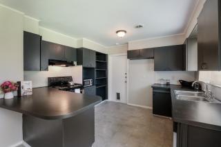 BL, Lackland- BMT- Seaworld- Washer-dryer - 8