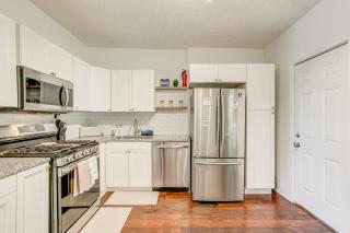 6 Mi to Ohio State Walkable Home in S Columbus! - 2
