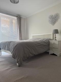 Riverside Flat with Pool,Jacuzzi,Sauna - 8