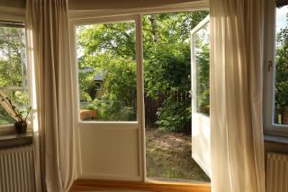 Large flat with own patio - 5