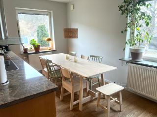 Large flat with own patio - 1