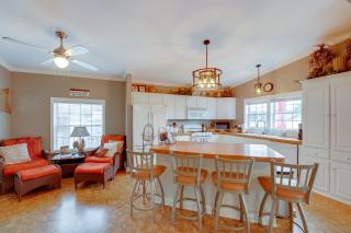 1 Mi to Silver Lake Sand Dunes Family Gem with Yard - Mears - 2