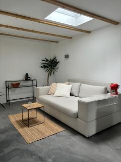Modernes Studio mit en-Suite Bad & bester Anbindung - Düsseldorf - 0