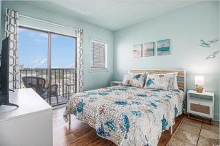 Renovated 2 Bedroom with Ocean & City Views! Palace 1807 - 6