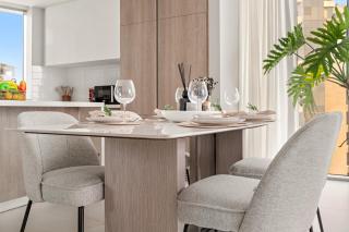 VayK - Elegant 2BR in LIV Marina with Luxury Amenities - 2