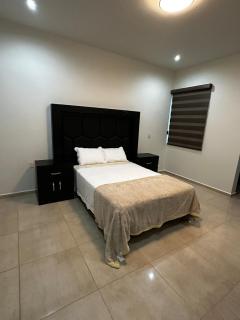 Casa de lujo muy cómoda de 2 pisos - 1