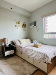 Cozy place at Mivesa Garden Residences IT park - 0