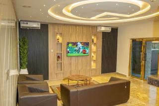 Motion Hotel and Suites - 1
