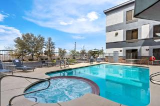 Spark by Hilton Phoenix East Mesa - 2