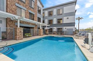 Spark by Hilton Phoenix East Mesa - 1