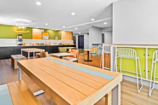 Spark by Hilton Modesto - 3