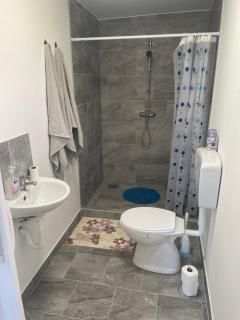 KISHOMes-Munkásszállás és Albérlet -  - 6