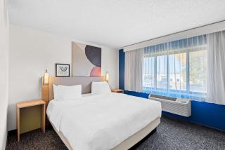 Spark by Hilton Cedar Falls - 2