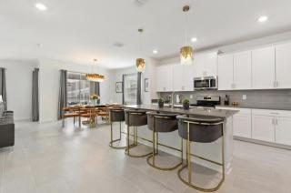 All Vacation Dreams ChampionGates Hot Tub & Pool Mansion - 7