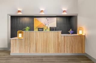 Spark By Hilton Eden Prairie - 4