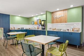 Spark By Hilton Eden Prairie - 2