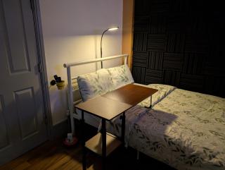 R4 - New Relaxing Double - City & Beach Access, WIFI, Free Parking - Self Catering - Swansea - 3