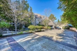 Vista De Lago Retreat Luxury Mansion with Pool and Theater - 3