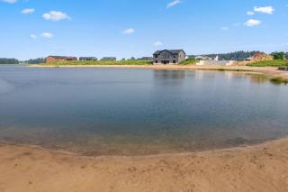 New Listing Lake View 5BR Home Arcade Games, Grill - 1