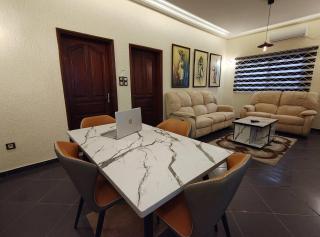 Executive King-Size Bed Room In Akpakpa Cotonou Benin - Agbato - 1