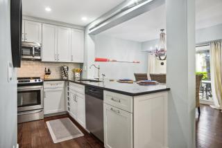 Heart of Sea Pines Coastal Villa Getaway - Hilton Head Island - 4