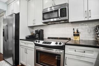 Heart of Sea Pines Coastal Villa Getaway - 1