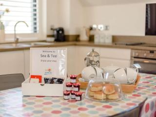 3 Bed in Westward Ho 46252 - 1