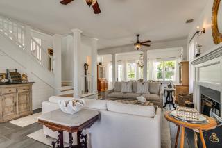 Luxe Pine Island Living Historic Old Florida Gem! - 3