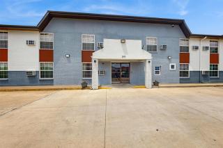 Red Lion Inn & Suites Olathe Kansas City - Olathe - 0