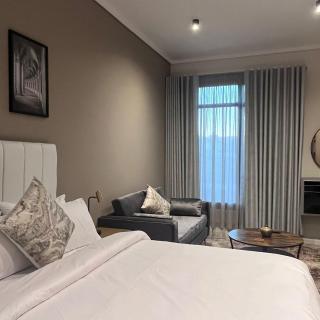 423 Menlyn maine Apartment - 1